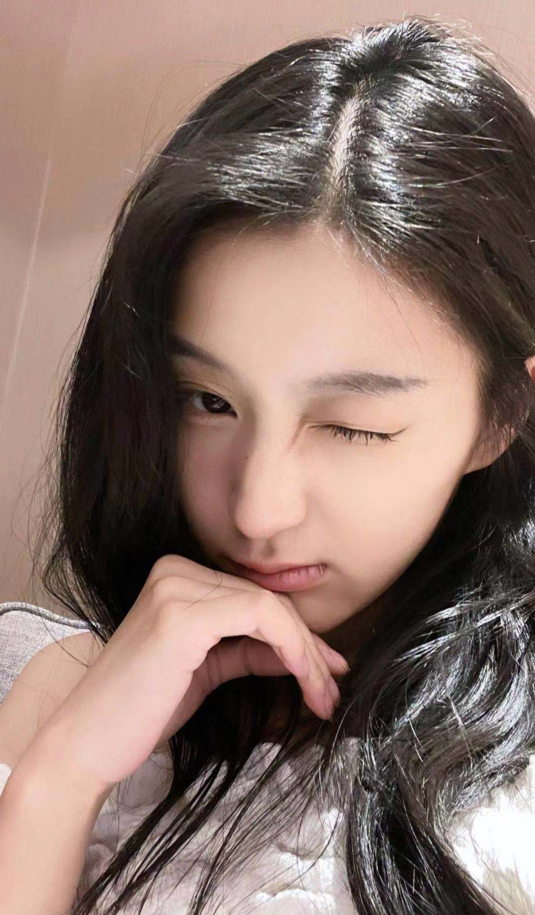 跪舔！舌.吻.！水漫金山！双发征服良家学妹，痛痛.快.快的大